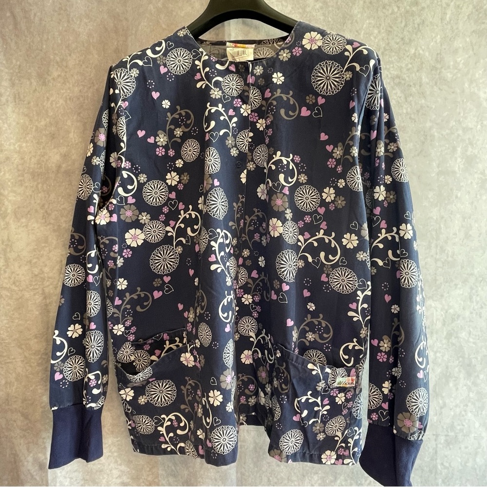 UA Scrubs Navy Floral Scrub Jacket (L)